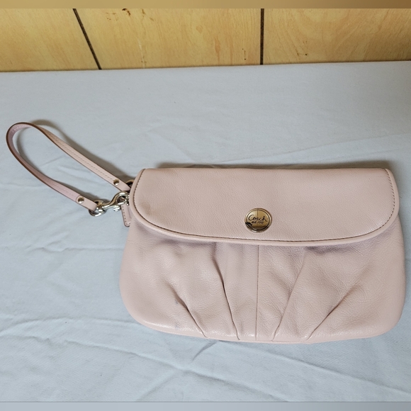 Coach Large Pink Wristlet - Picture 3 of 13